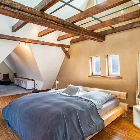 Studiowohnung Im Preisgekroenten Denkmal In Apartamento